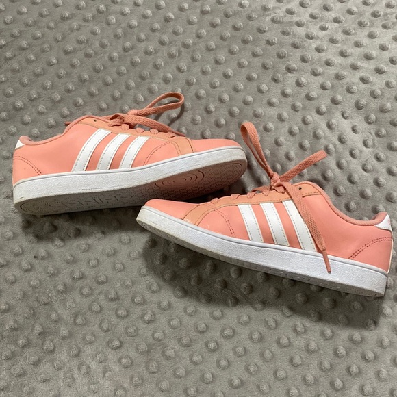adidas Other - Size 3 1/2 Adidas Coral White Campus Sneakers